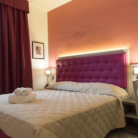 Alma Living Hotel- Al Girarrosto Venzone Buitenkant foto