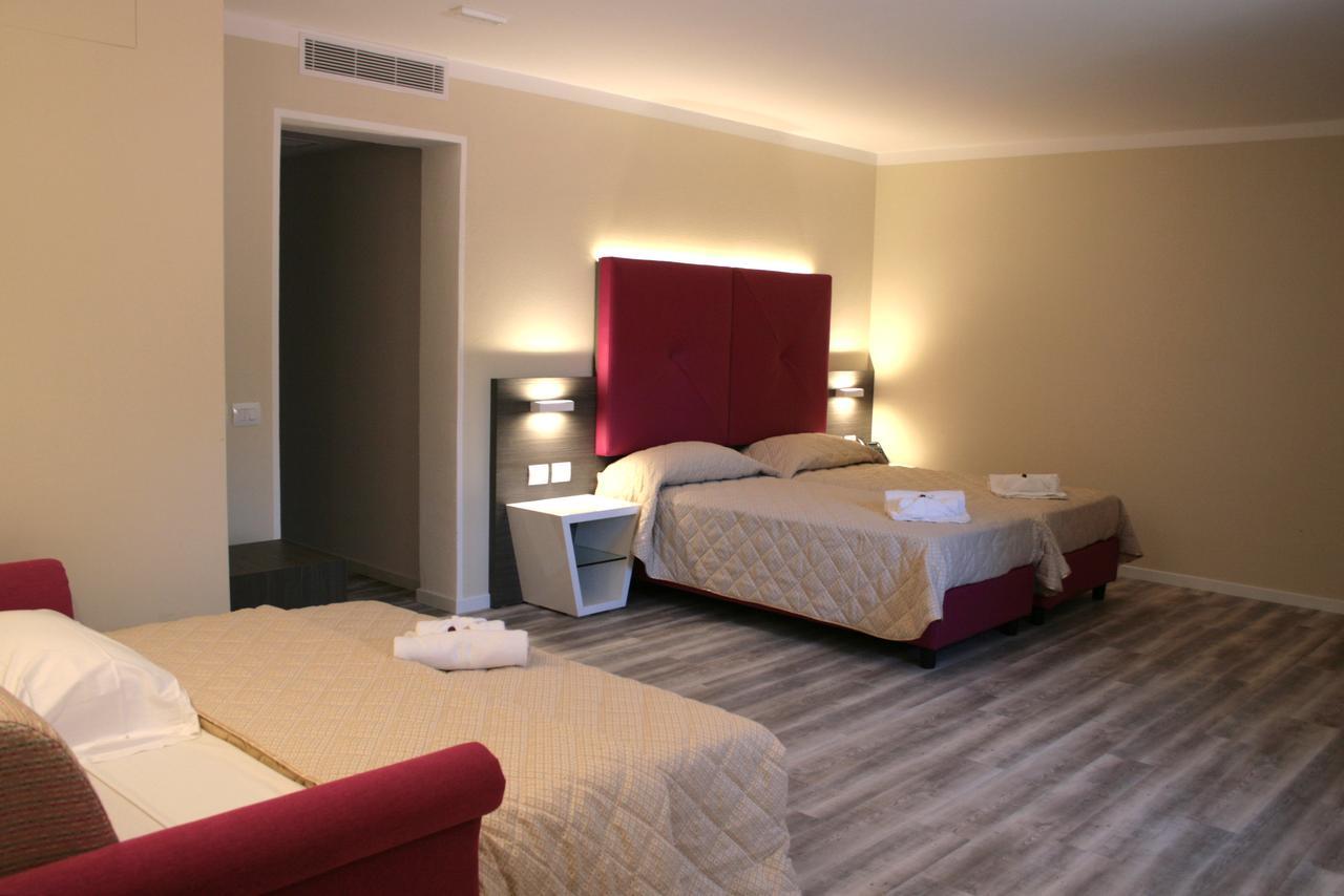 Alma Living Hotel- Al Girarrosto Venzone Buitenkant foto